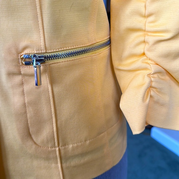 Jacket - Picture 2 of 6